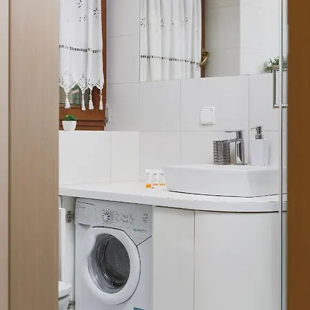 Neapol Sienkiewicza By Renters