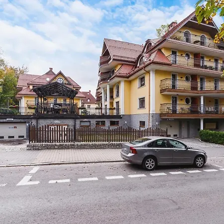 Neapol Sienkiewicza By Renters *